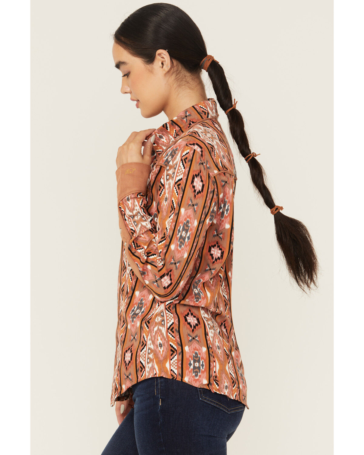 Wrangler x Lainey Wilson Women's Southwestern Print Long Sleeve Snap Western Shirt