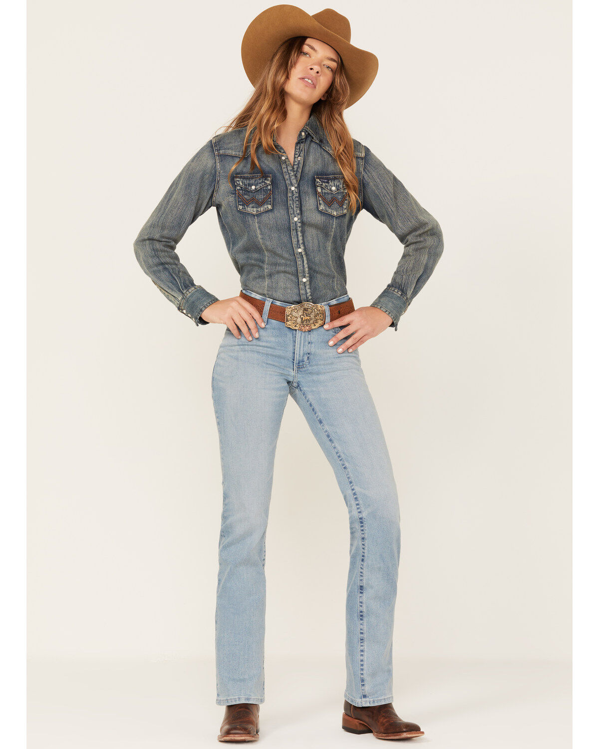 Wrangler Women's Light Wash Mid Rise Willow Diane Ultimate Riding Straight Jeans