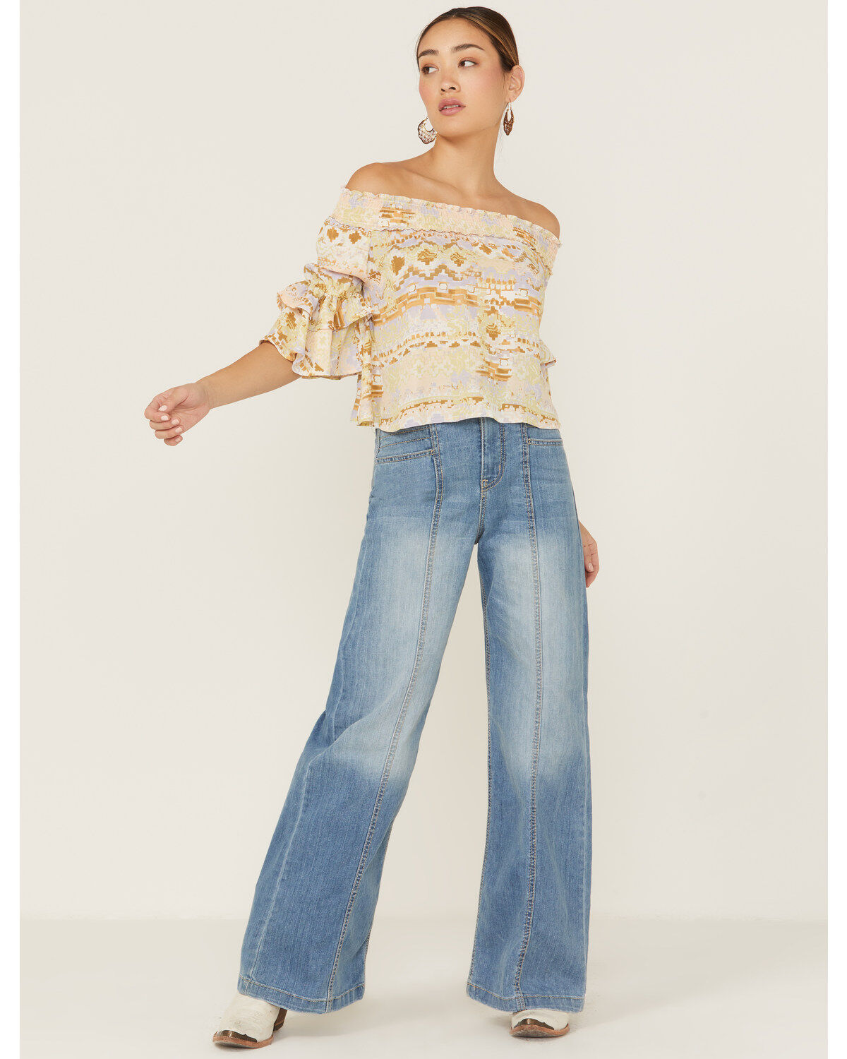 Shyanne Women's Woven Off-Shoulder Top