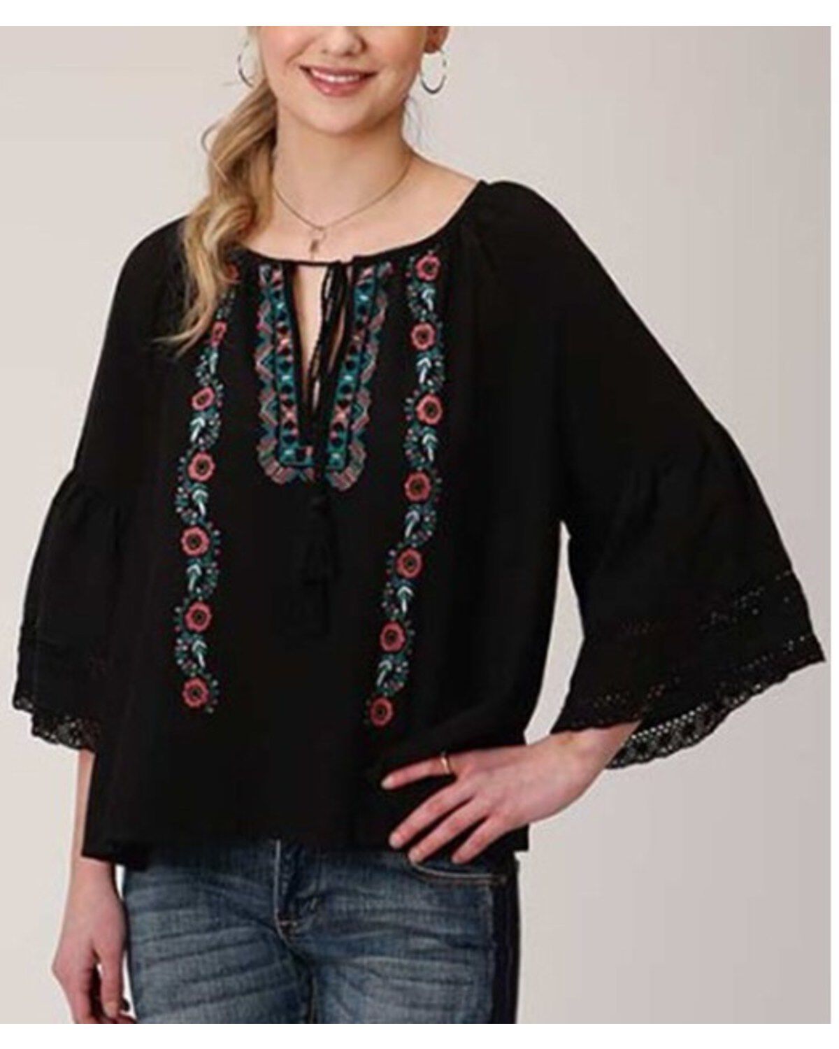 Roper Women's Bell Sleeve Embroidered Peasant Blouse