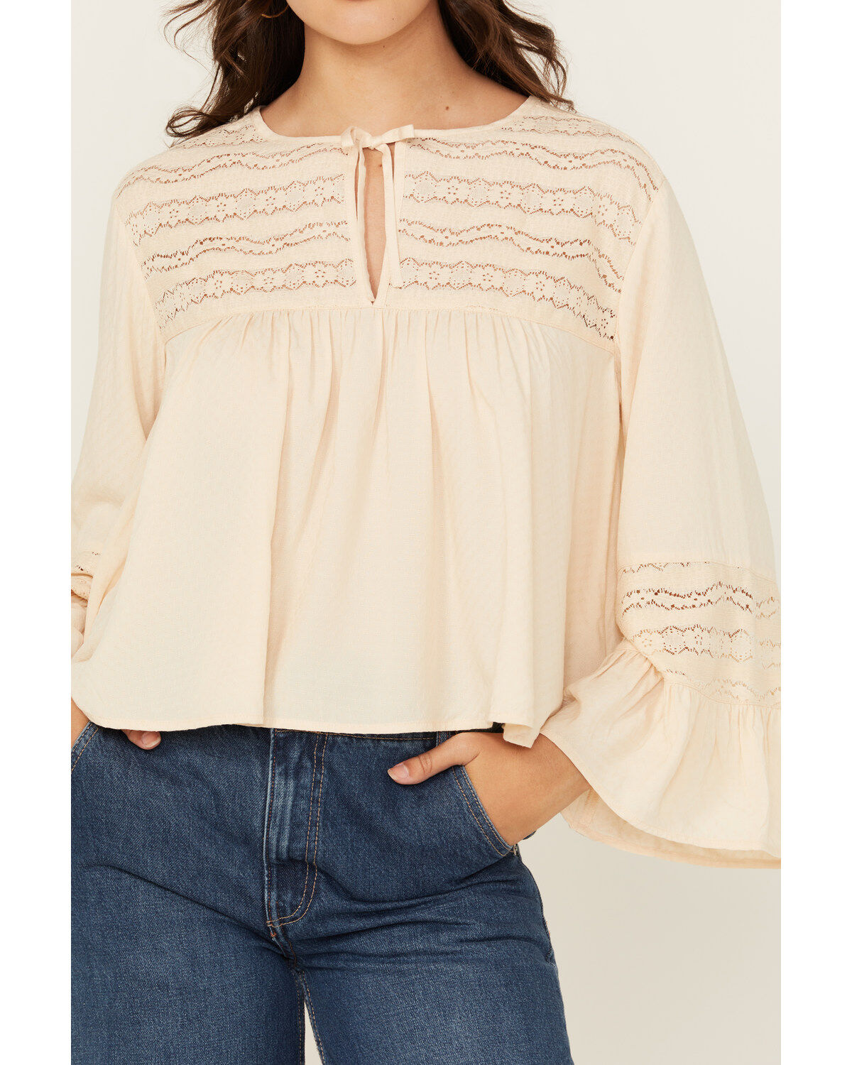 Cleo + Wolf Women's Lace Front Long Sleeve Peasant Top