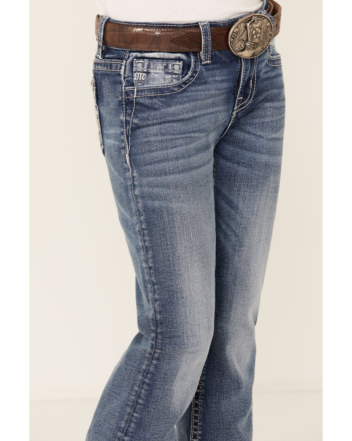Miss Me Girls' Medium Wash Steer Head Pocket Bootcut Stretch Denim Jeans