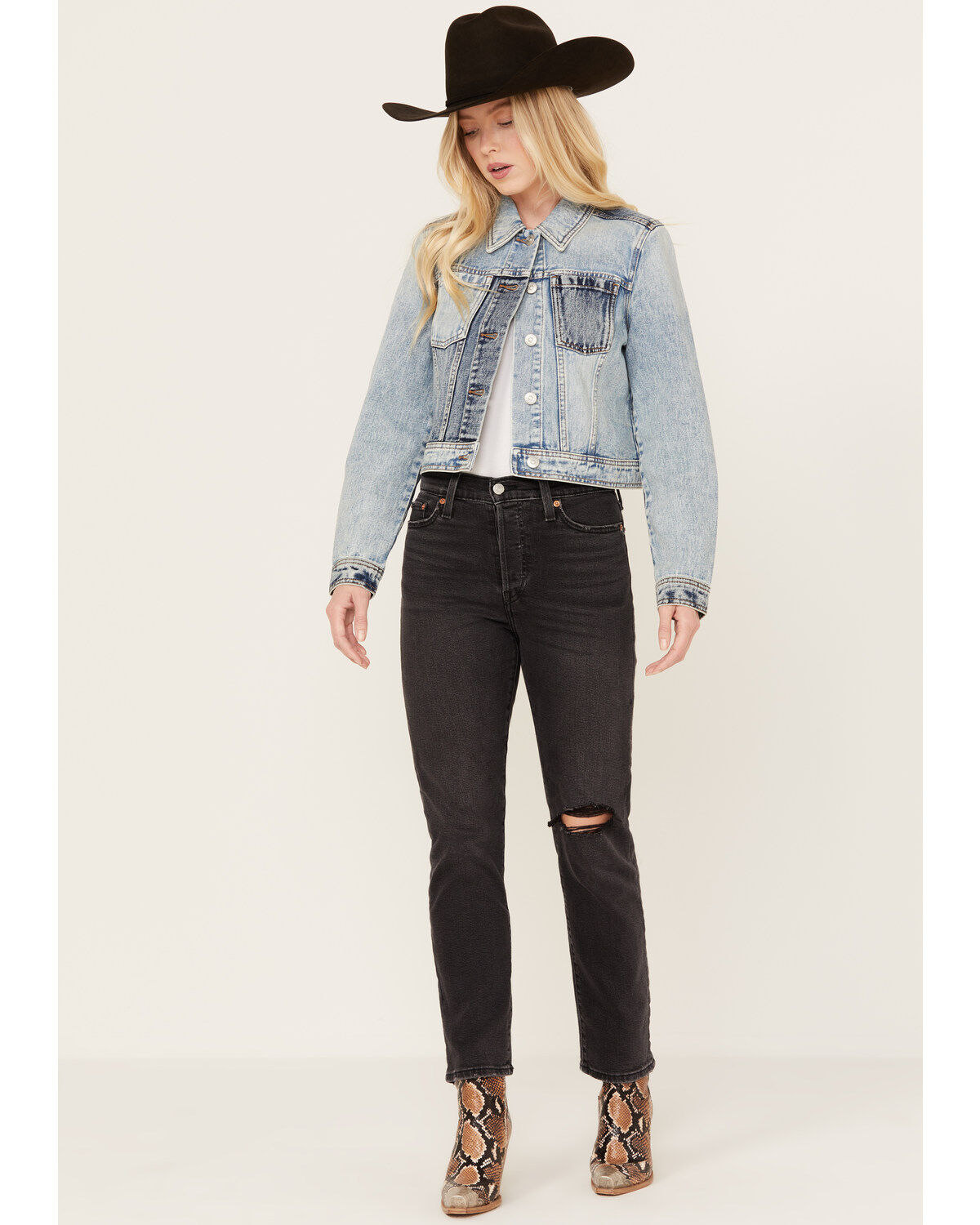 Levi's Women's Wedgie Straight Stretch Denim Jeans