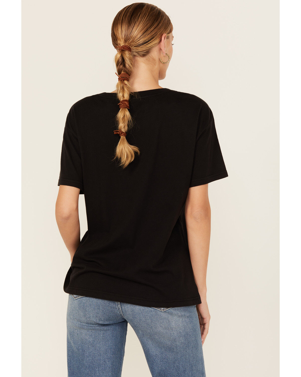 Shyanne Women's Hometown Short Sleeve Graphic Tee