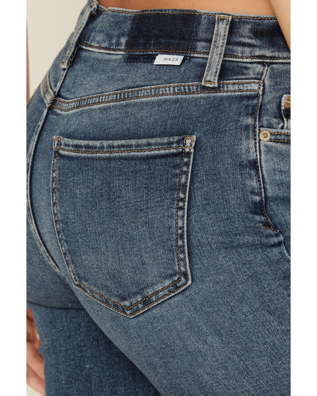 Daze Women's Perfection Dark Wash Mid Rise Stretch Denim Jeans