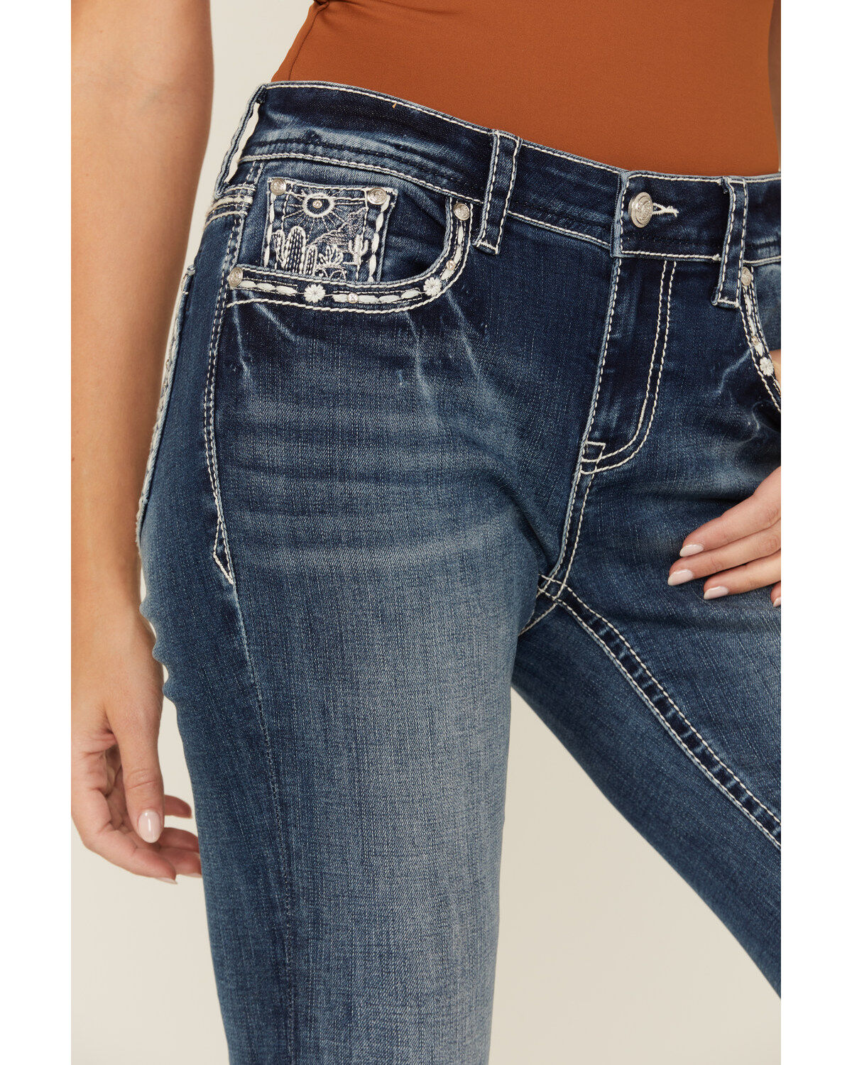 Grace in LA Women's Medium Wash Mid Rise Cow Skull and Horseshoe Pocket Bootcut Denim Jeans