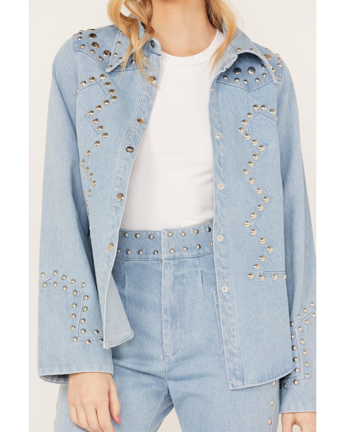 Understated Leather Women's Bluegrass Studded Denim Western Jacket