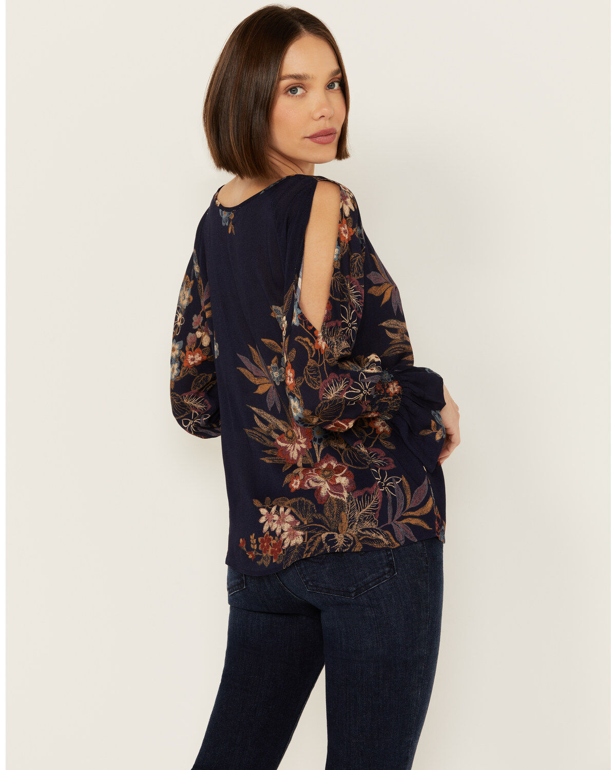 Wild Moss Women's Floral Printed Cold Shoulder Top