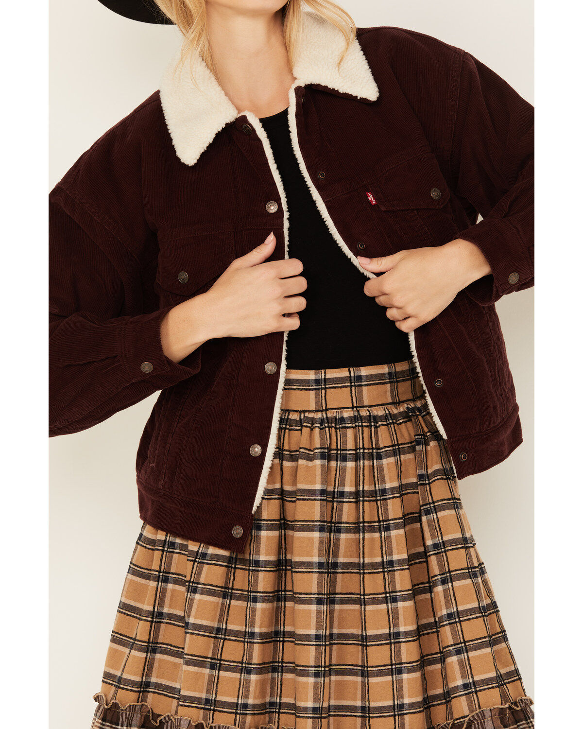 Levi's Women's 90's Corduroy Sherpa Trucker Jacket