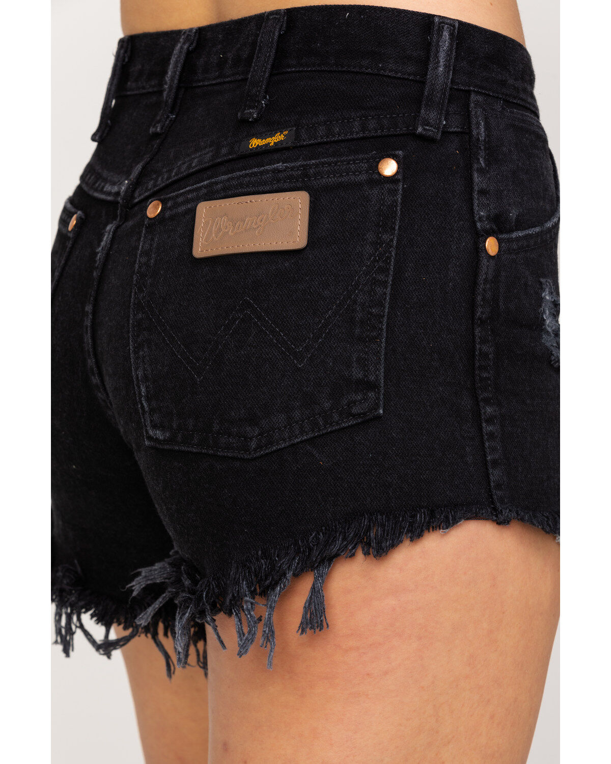 Wrangler Modern Women's Black Heritage Frayed Hem Shorts