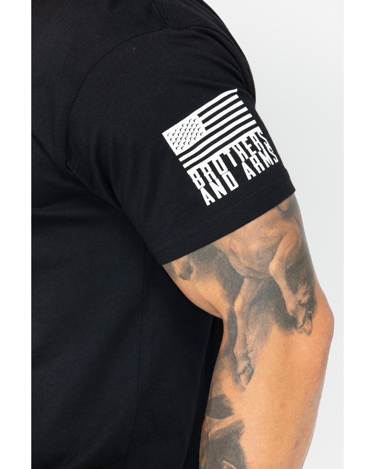 Brothers & Arms Men's Thin Blue Line Short Sleeve Graphic T-Shirt