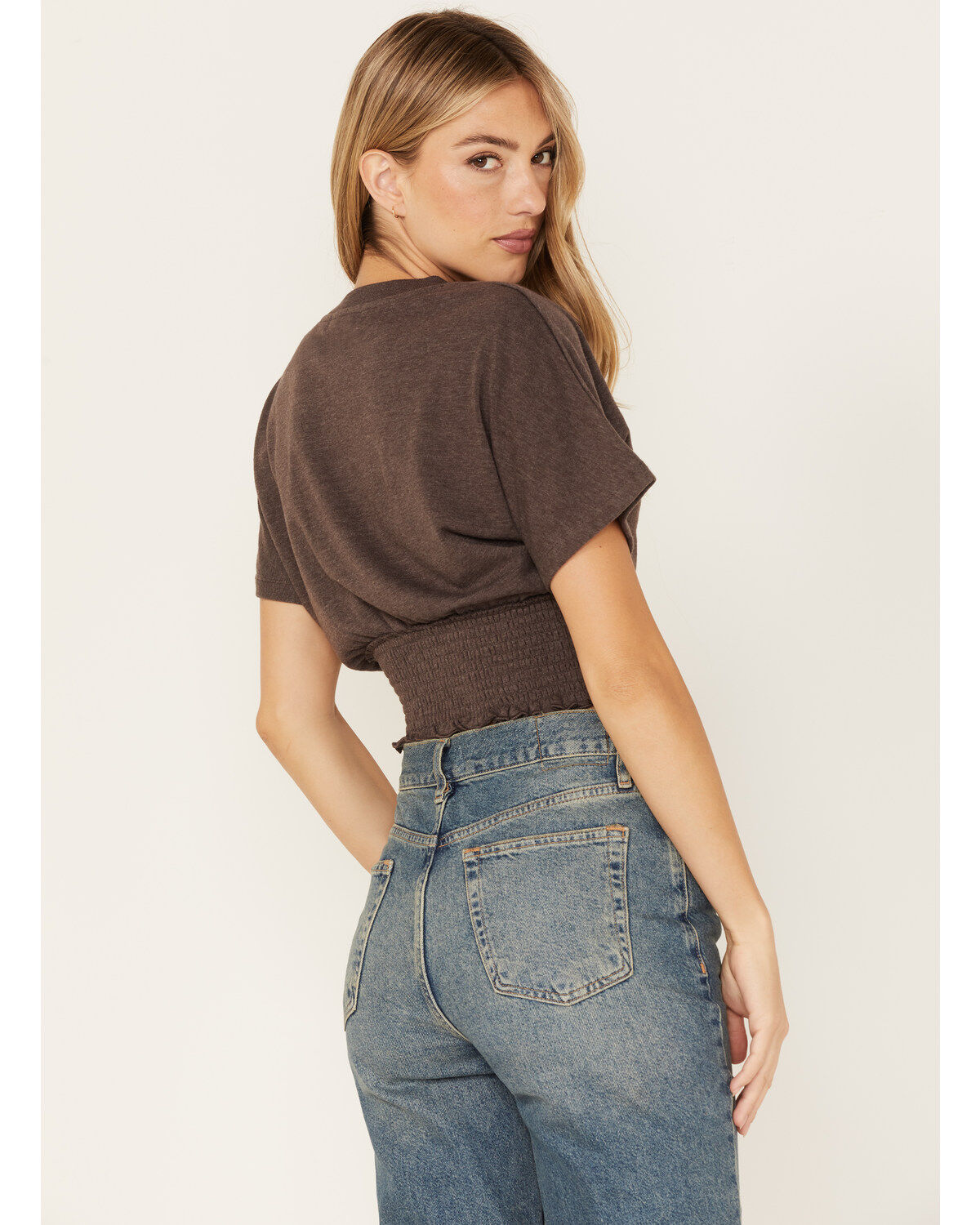 Cleo + Wolf Women's Wild At Heart Smocked Graphic Tee