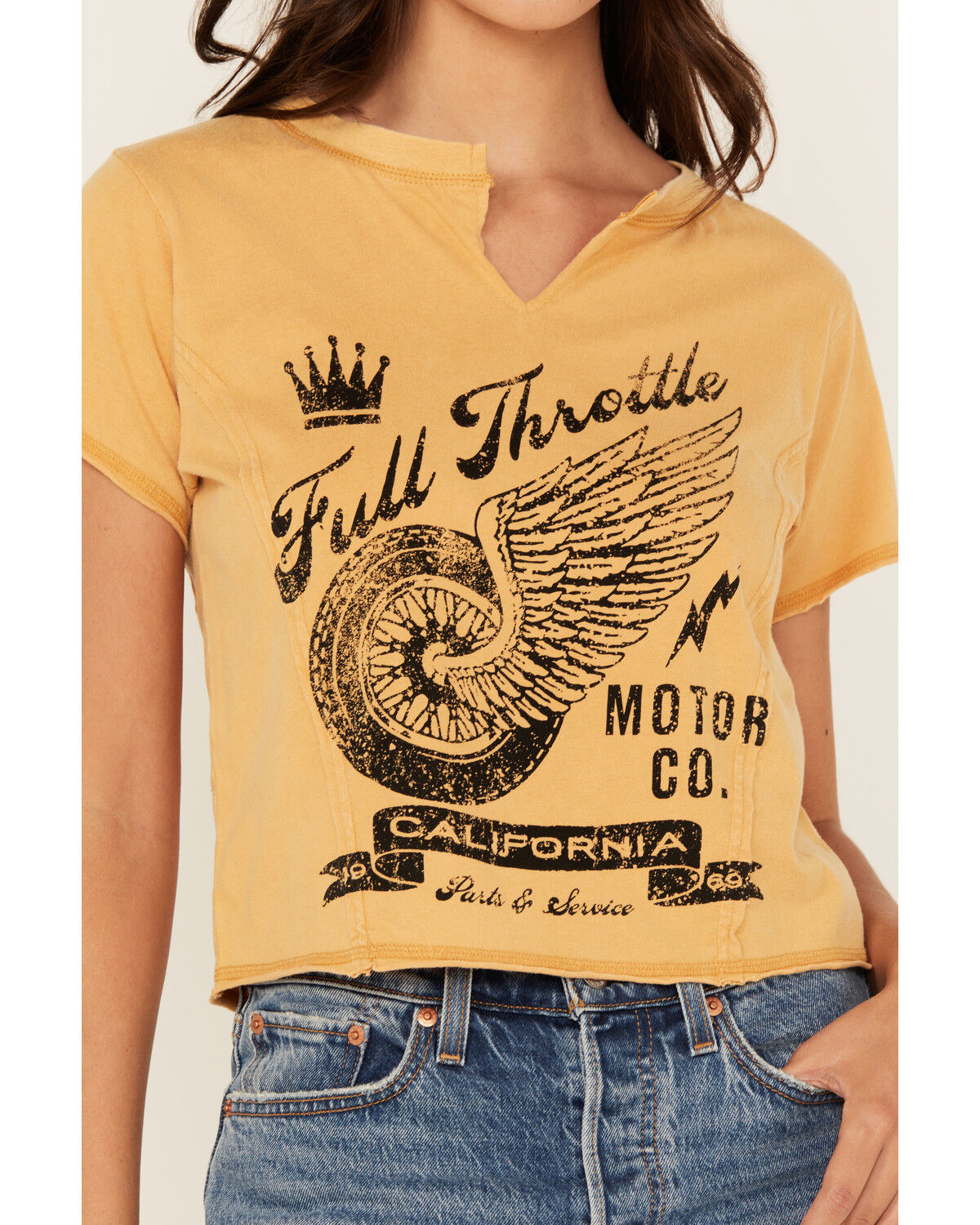 Cleo + Wolf Women's Baby Full Throttle Short Sleeve Cropped Graphic Tee