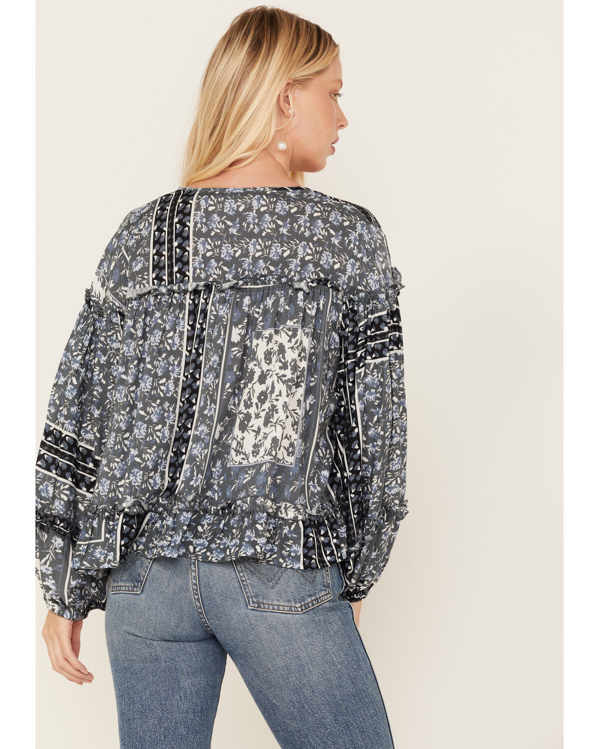 Jen's Pirate Booty Women's Roma Storm Chariot Floral Print Ruffle Top