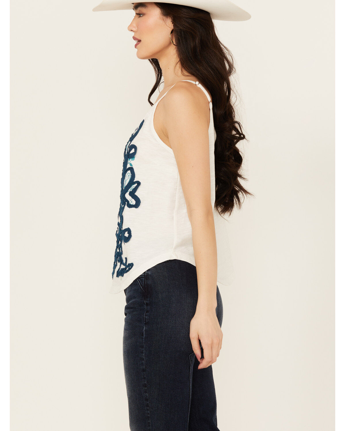 Shyanne Women's Floral Embroidered Tank