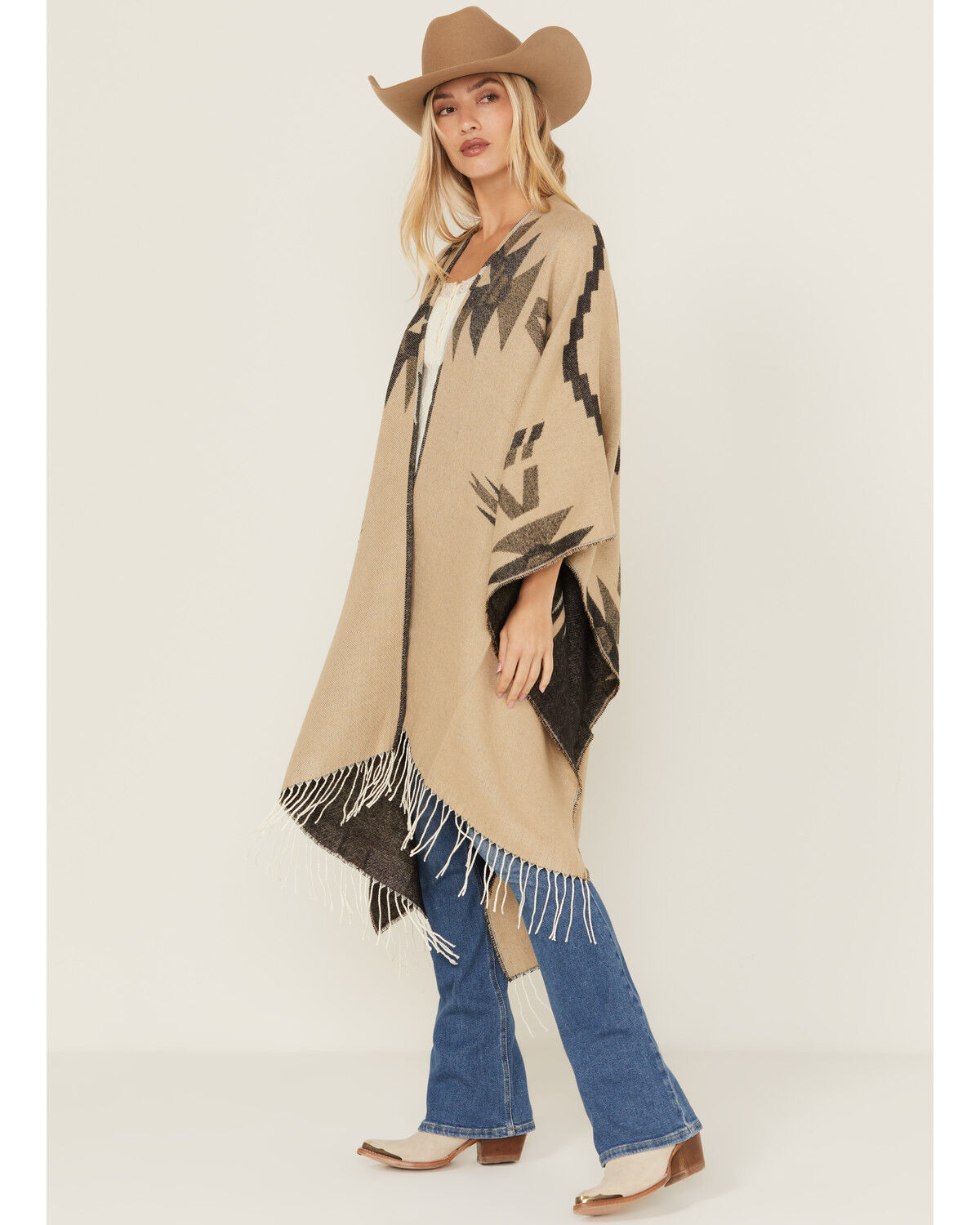 Idyllwind Women's Waterford Southwestern Print Fringe Shawl