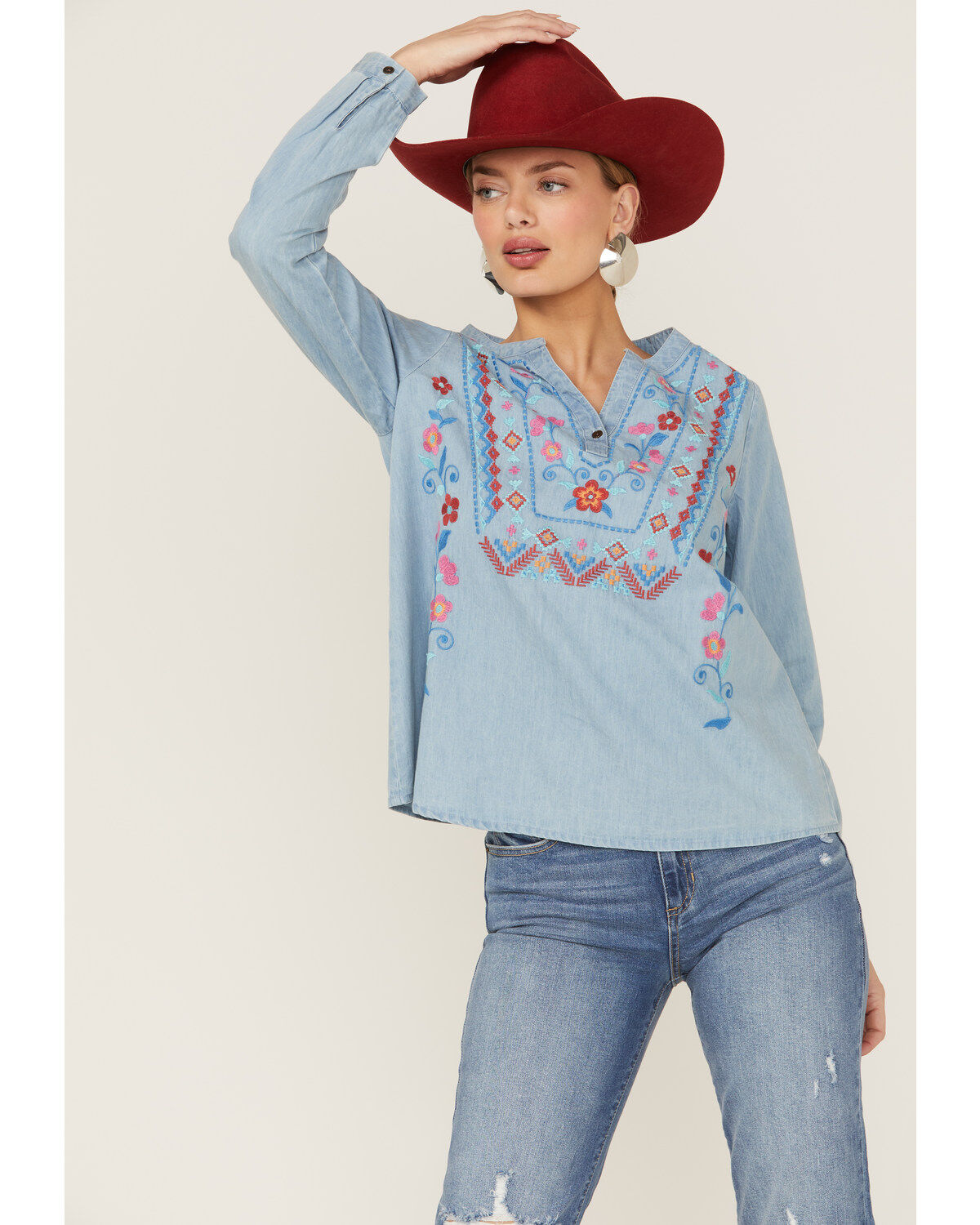 Roper Women's Embroidered Front Southwestern Denim Pullover Shirt