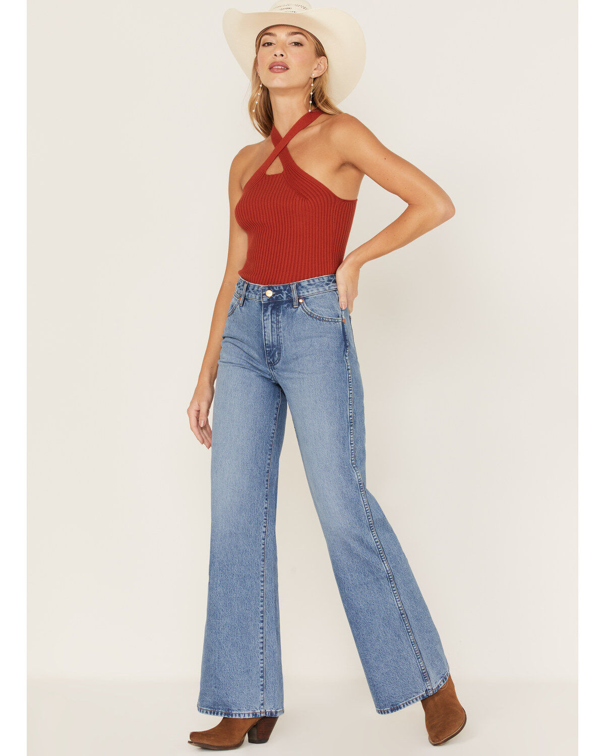 Wrangler Women's Light Wash Bonnie Loose Flare Wide Jeans
