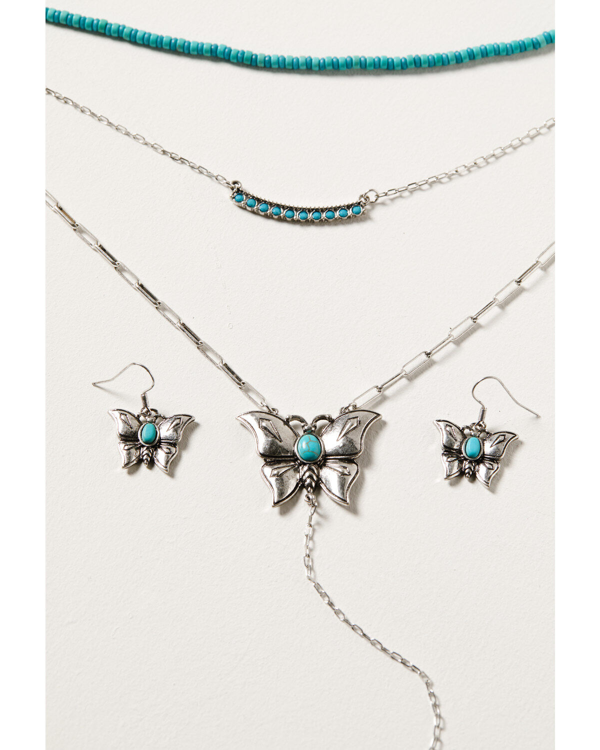 Shyanne Women's Wildflower Bloom Butterfly Concho Jewelry Set - 2 Piece