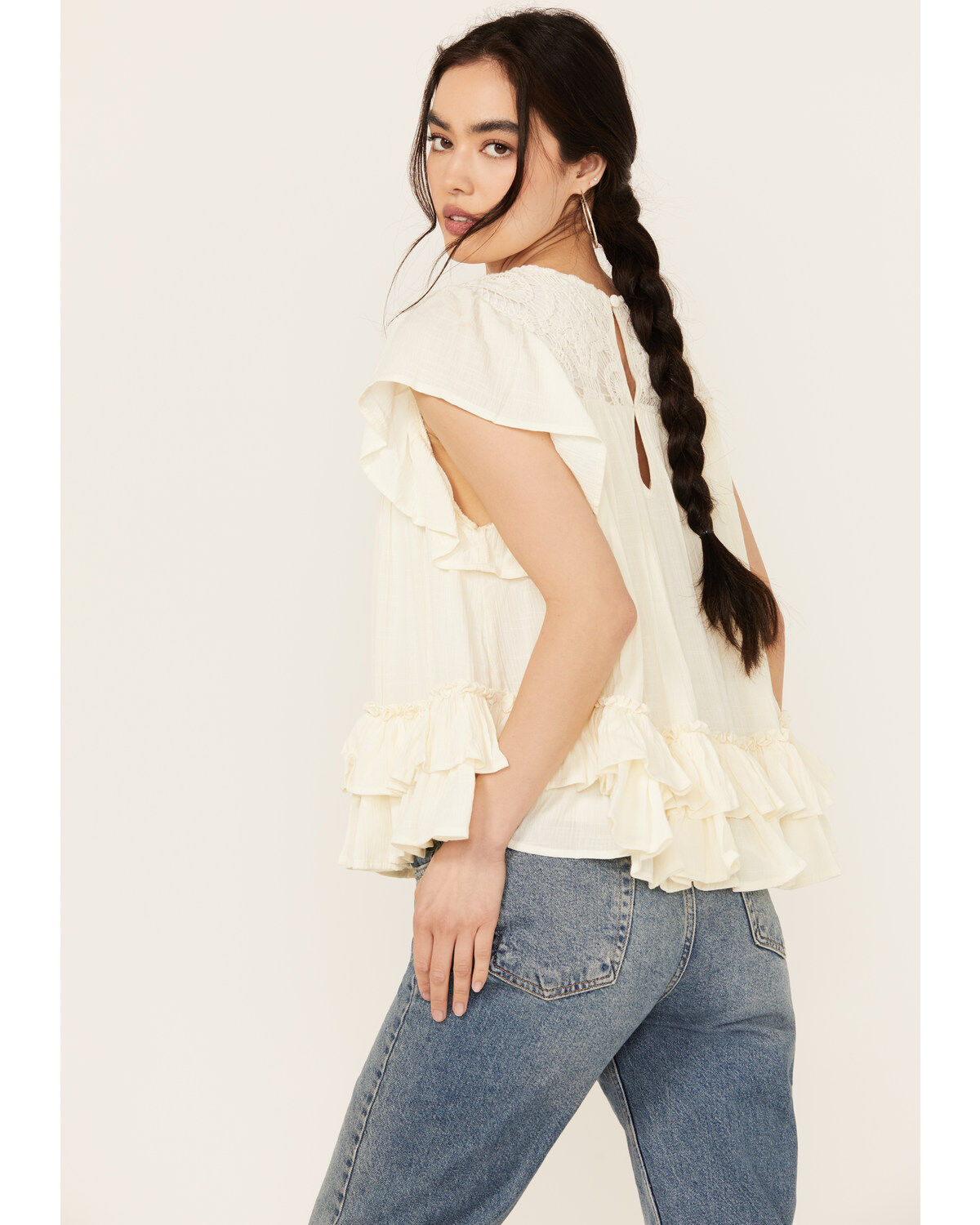 Miss Me Women's Sleeveless Ruffle Hem Top