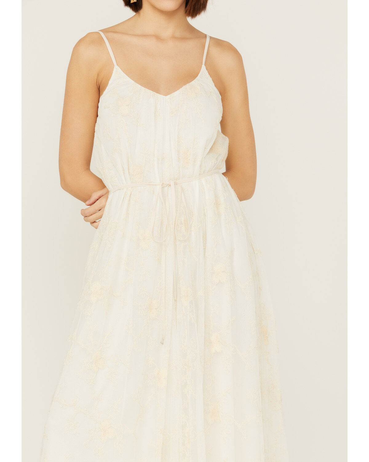 Wishlist Women's Sleeveless Lace Maxi Dress