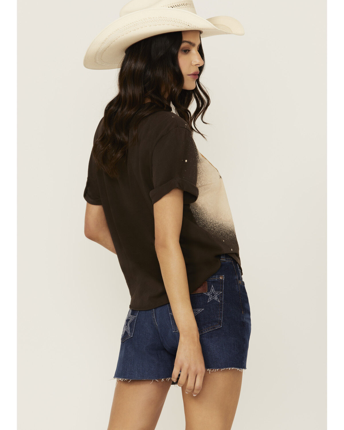 Shyanne Women's Nothing But Country Short Sleeve Graphic Tee