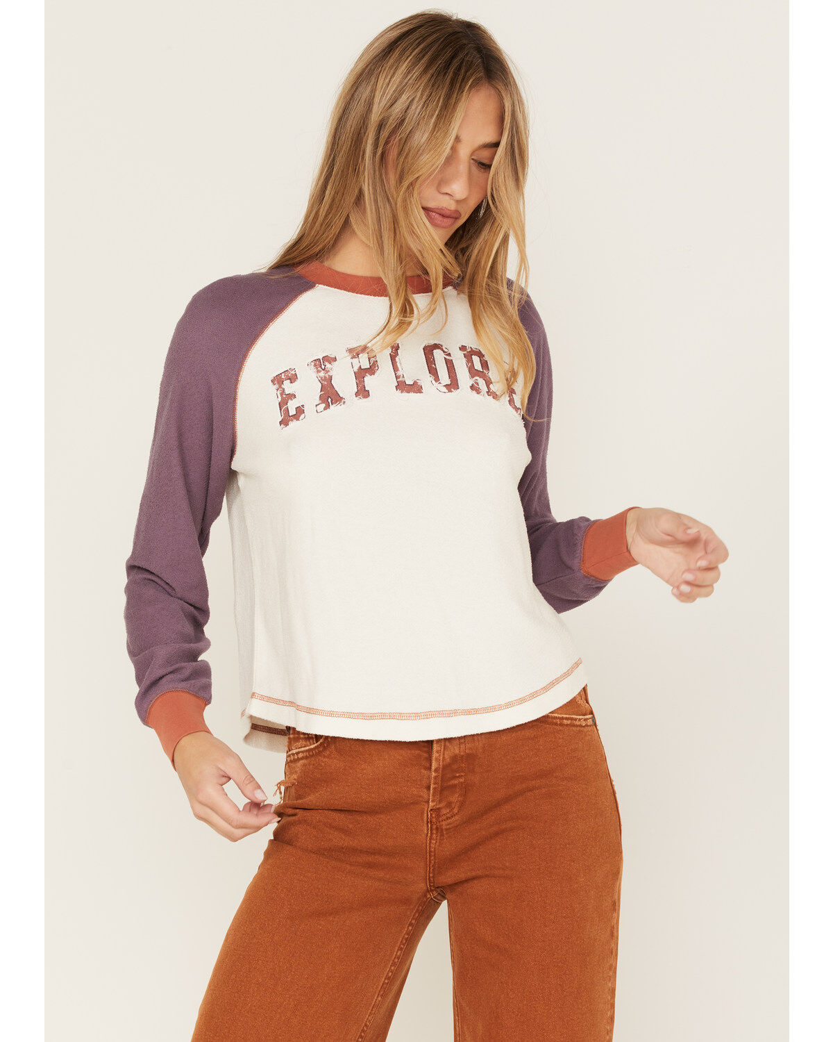 Cleo + Wolf Women's Explore Novelty Raglan Shirt