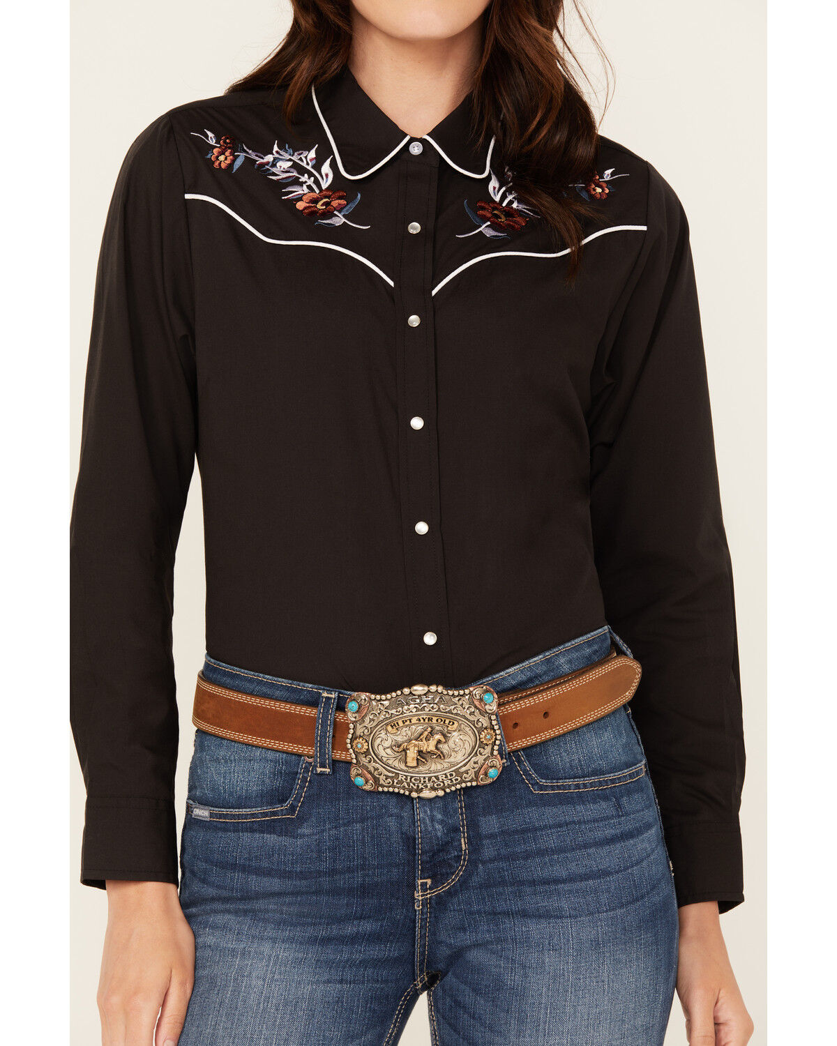 Ely Walker Women's Floral Embroidered Long Sleeve Snap Western Shirt