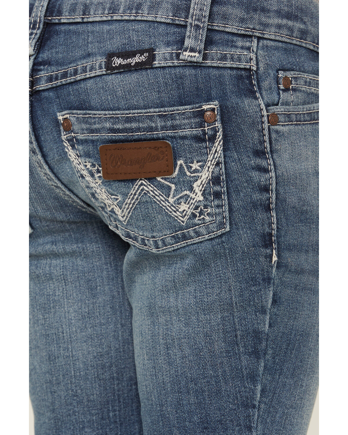 Wrangler Girls' Dakota Star Pocket Medium Wash Bootcut Jeans