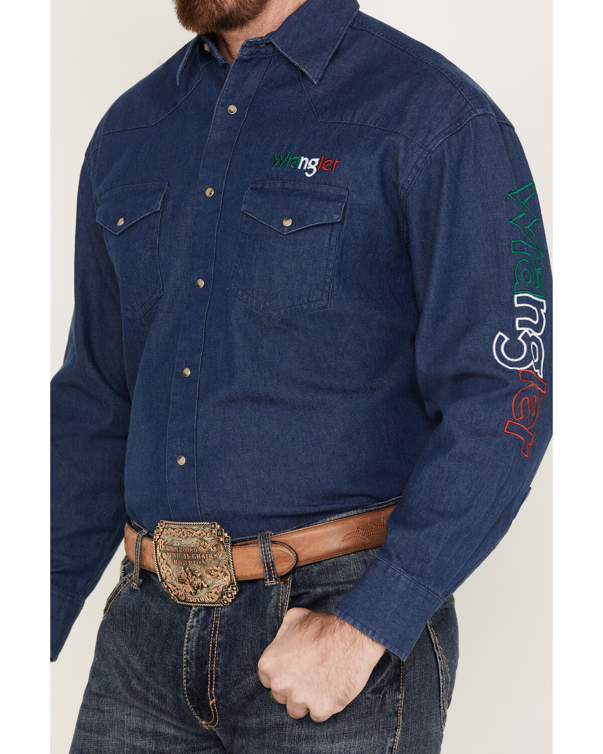 Wrangler Men's Mexico Flag Embroidered Logo Long Sleeve Western Snap Shirt