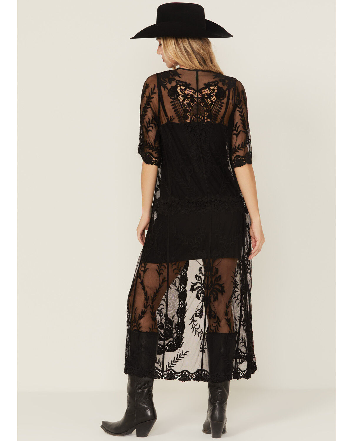 Shyanne Women's Embroidered Mesh Kimono