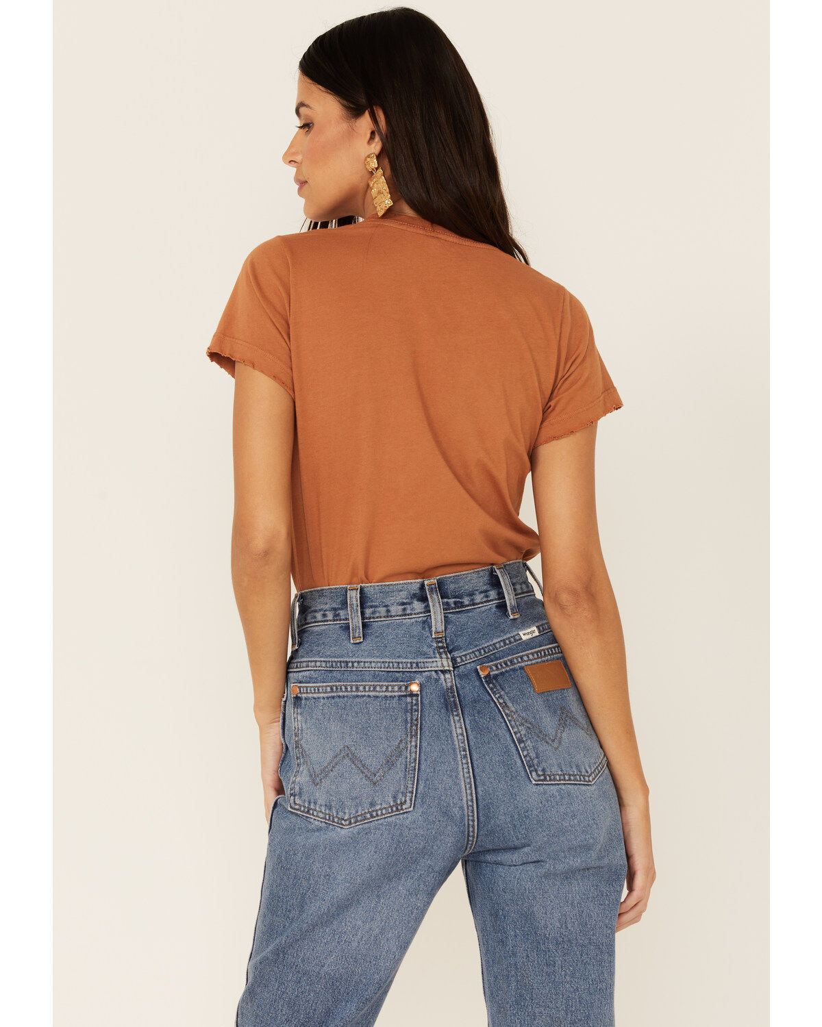 Bandit Women's Fill Their Shoes Graphic Tee