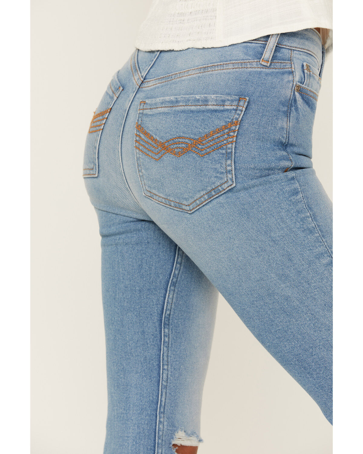 Idyllwind Women's High Risin' Roadtrip Wash Stretch Distressed Knee Flare Jeans