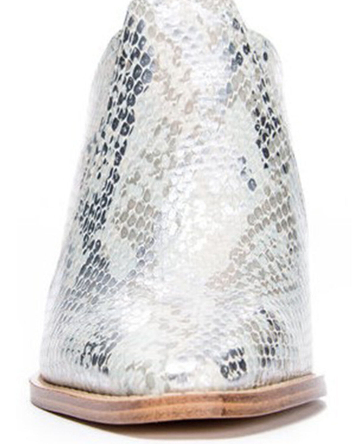 Chinese Laundry Women's Beaute Aqua Snake Print Fashion Mule - Round Toe