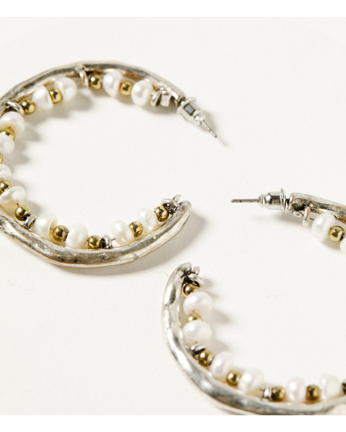 Shyanne Women's Sierra Winter Pearl Hoop Earrings