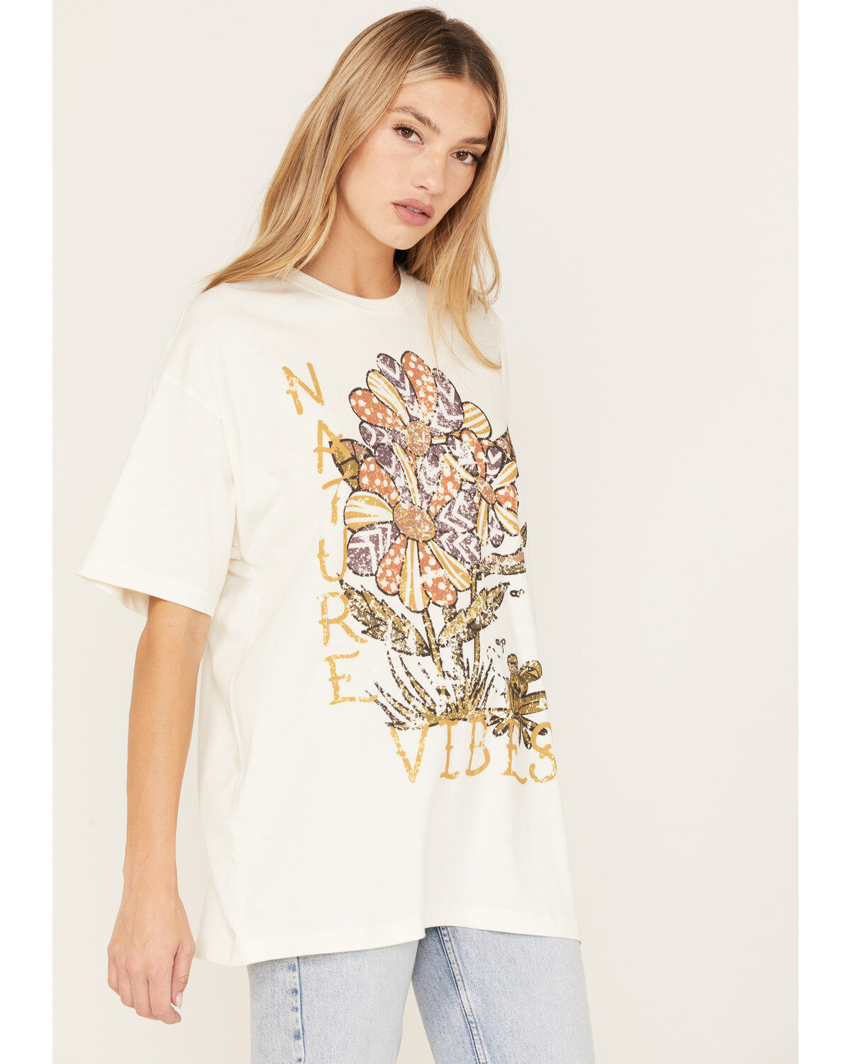 Cleo + Wolf Women's Nature Vibes Oversized Graphic Tee