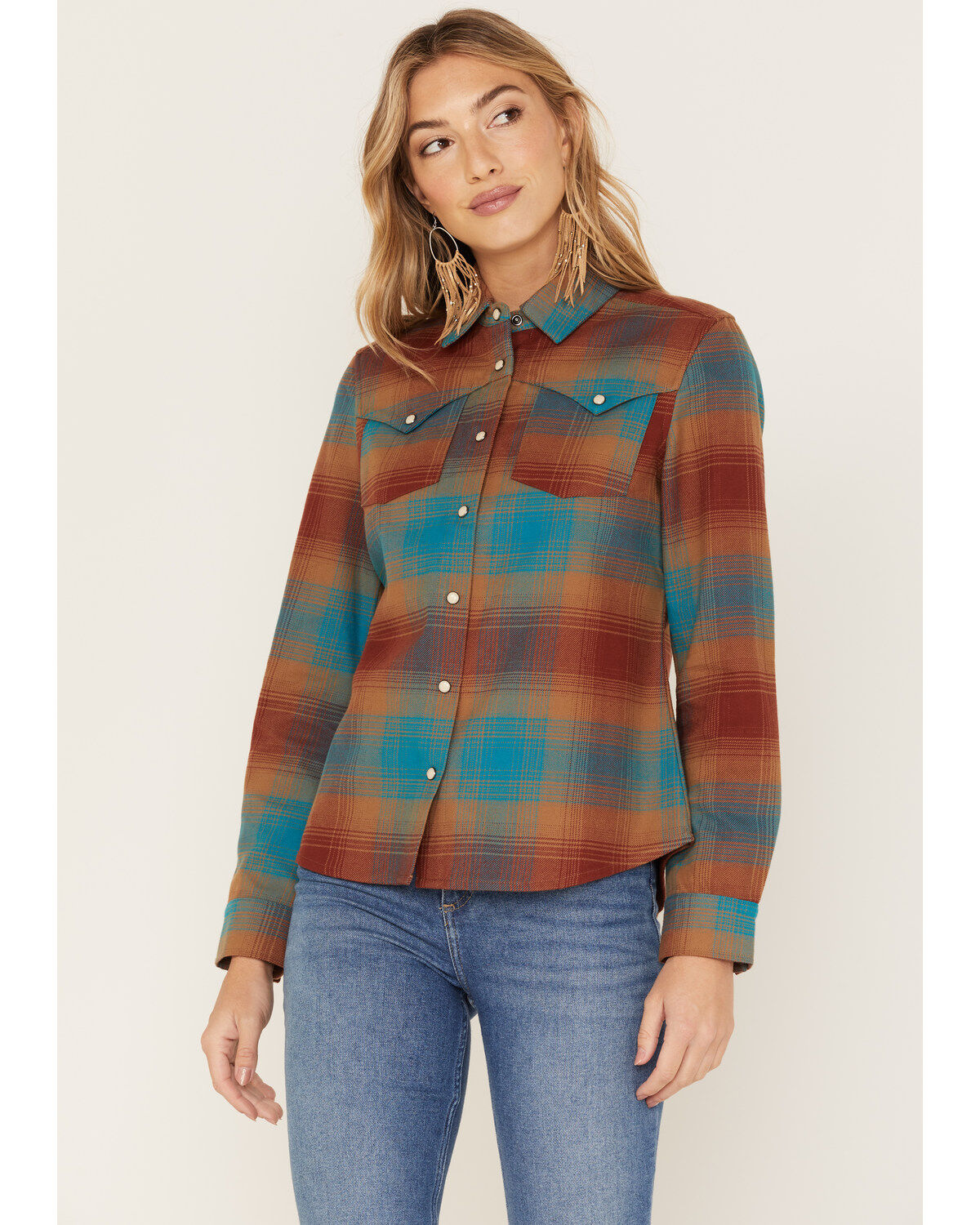 Idyllwind Women's Ombre Plaid Print Long Sleeve Snap Western Shirt