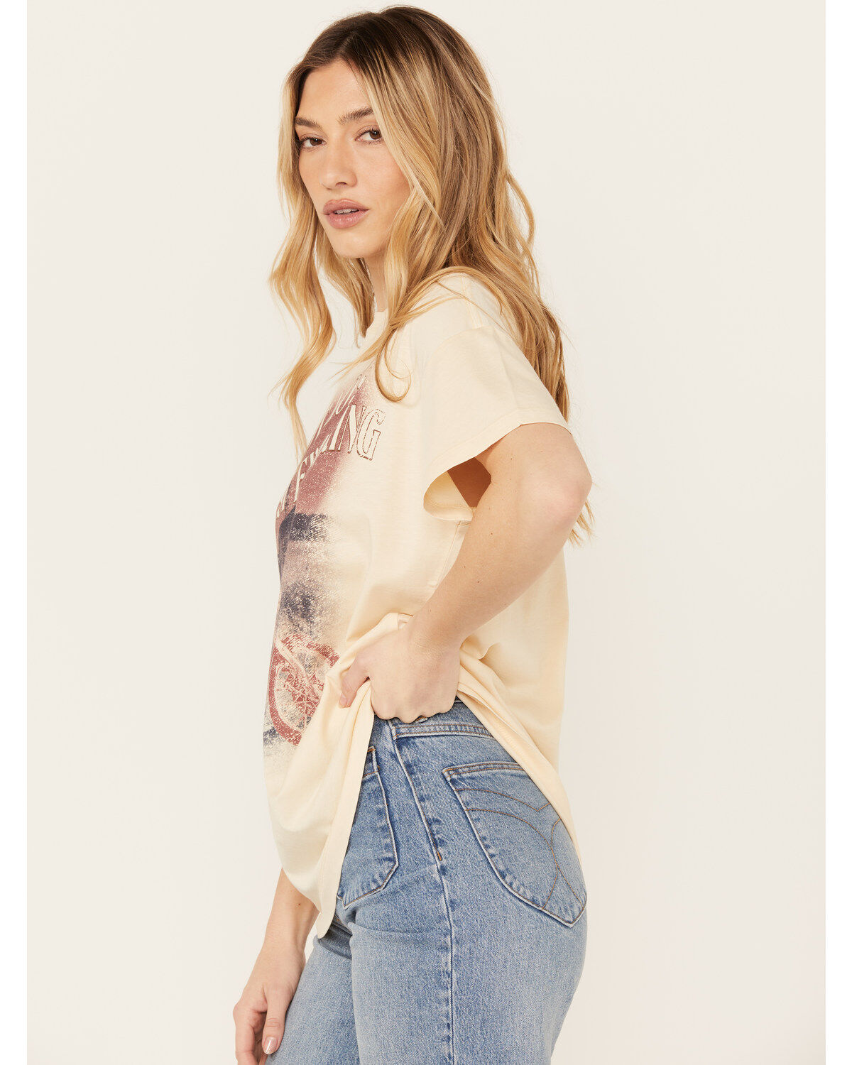 Cleo + Wolf Women's Bryce Short Sleeve Graphic Tee