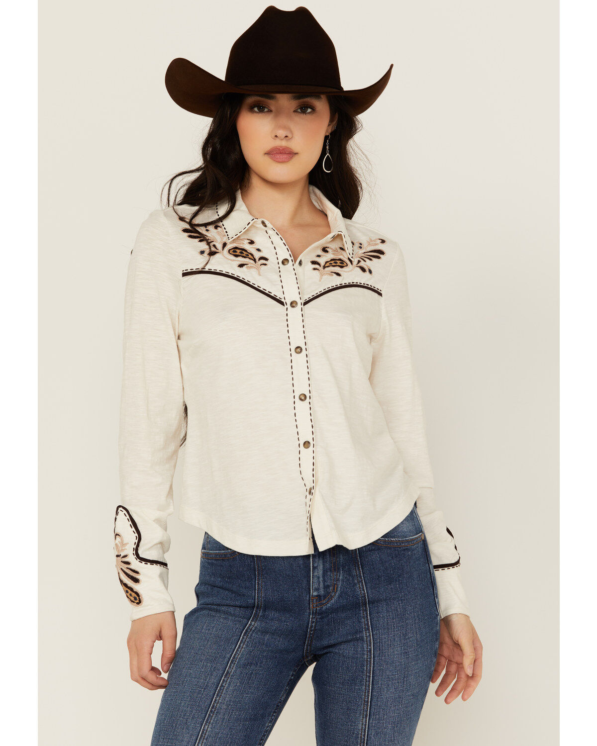 Shyanne Women's Embroidered Long Sleeve Snap Western Shirt