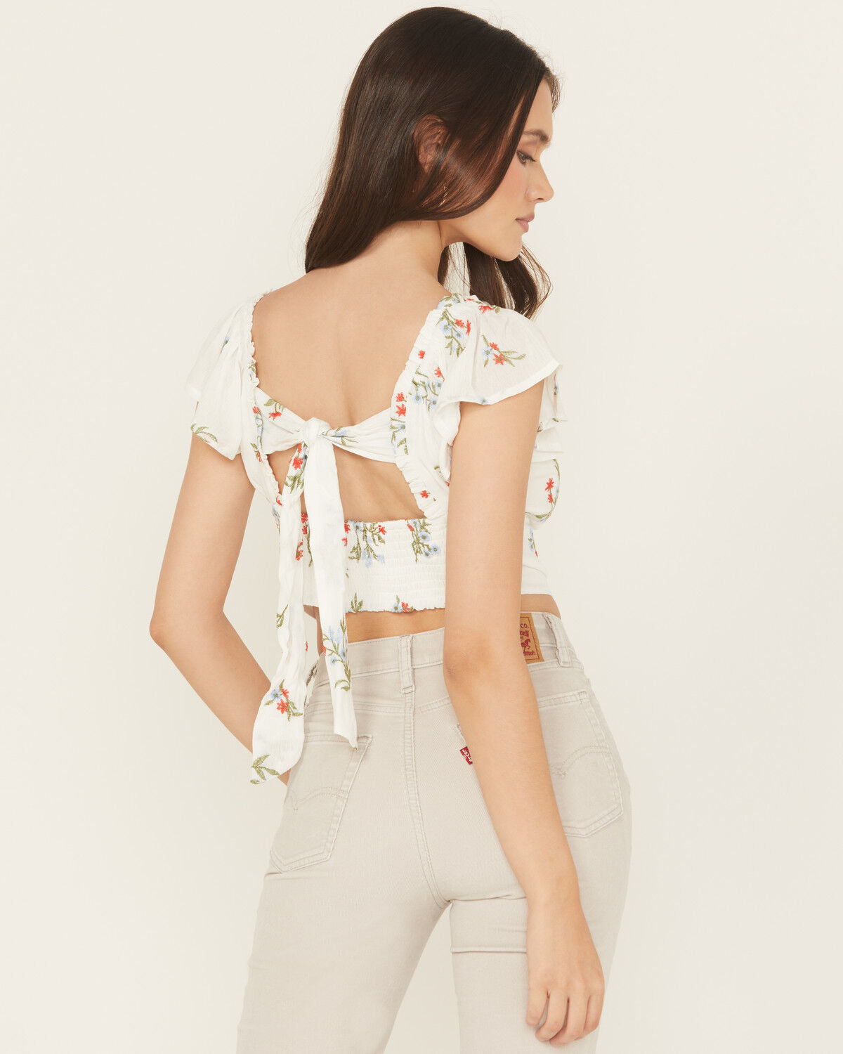 Wild Moss Women's Floral Embroidered Short Sleeve Cropped Shirt