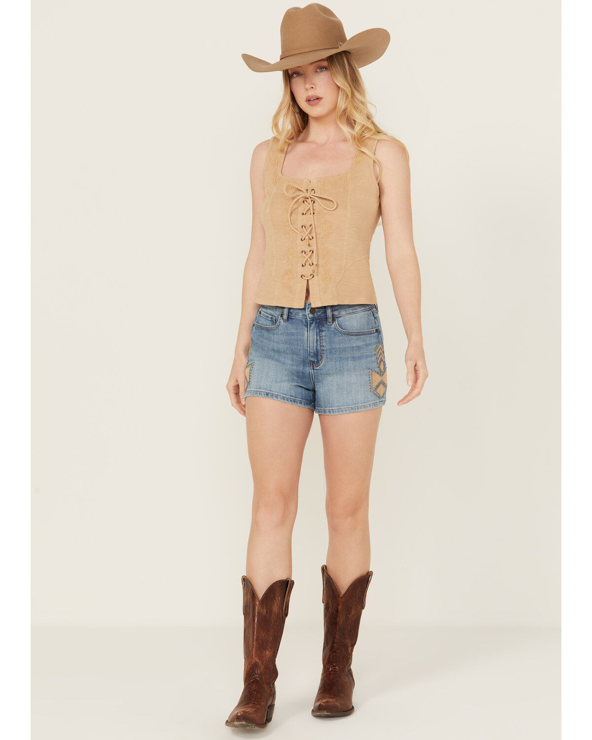 Idyllwind Women's Medium Wash Gypsy High Rise Faux Suede Embellished Comfort Stretch Denim Shorts