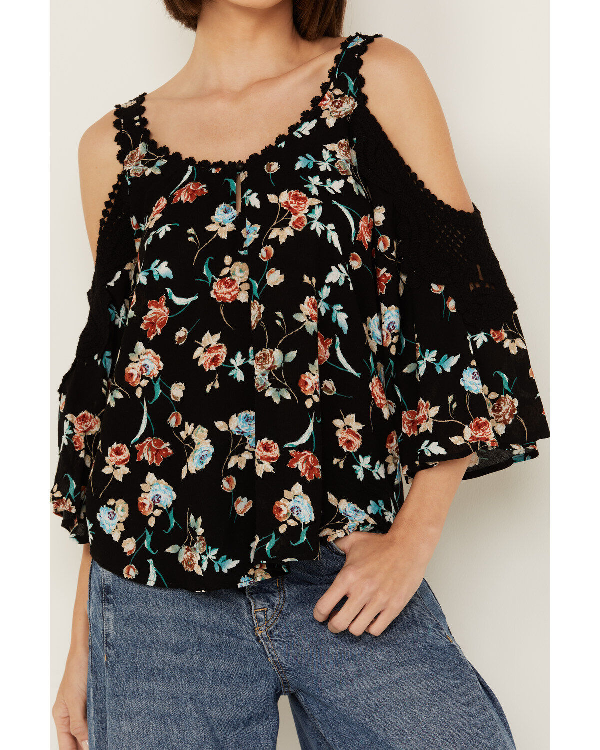 Wild Moss Women's Floral Print Crochet Cold Shoulder Top