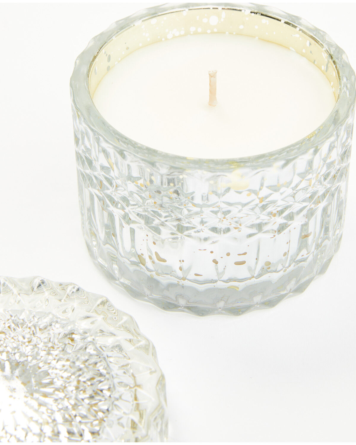 Boot Barn Magnolia & Patchouli Faceted Glass 8oz Soy Candle