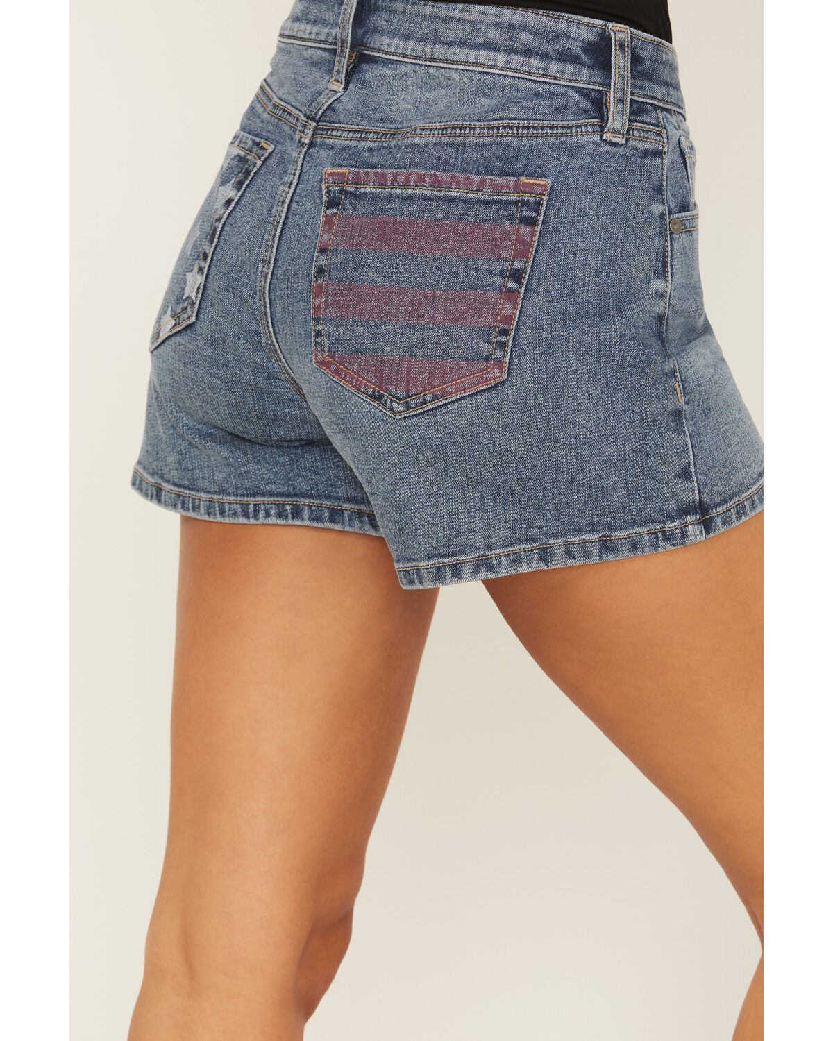 Shyanne Women's Evelyn Medium Wash Americana Pocket Comfort Stretch Denim Shorts