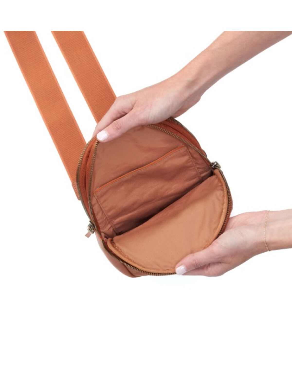 Hobo Women's Cass Sling Crossbody Bag