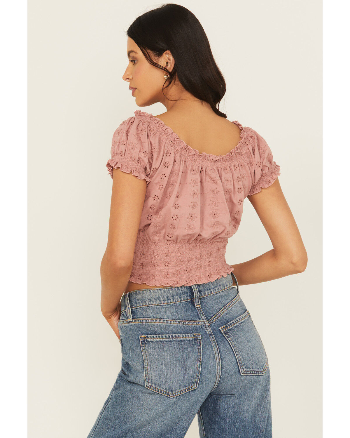 Cleo + Wolf Women's Eyelet Smocked Short Sleeve Crop Top