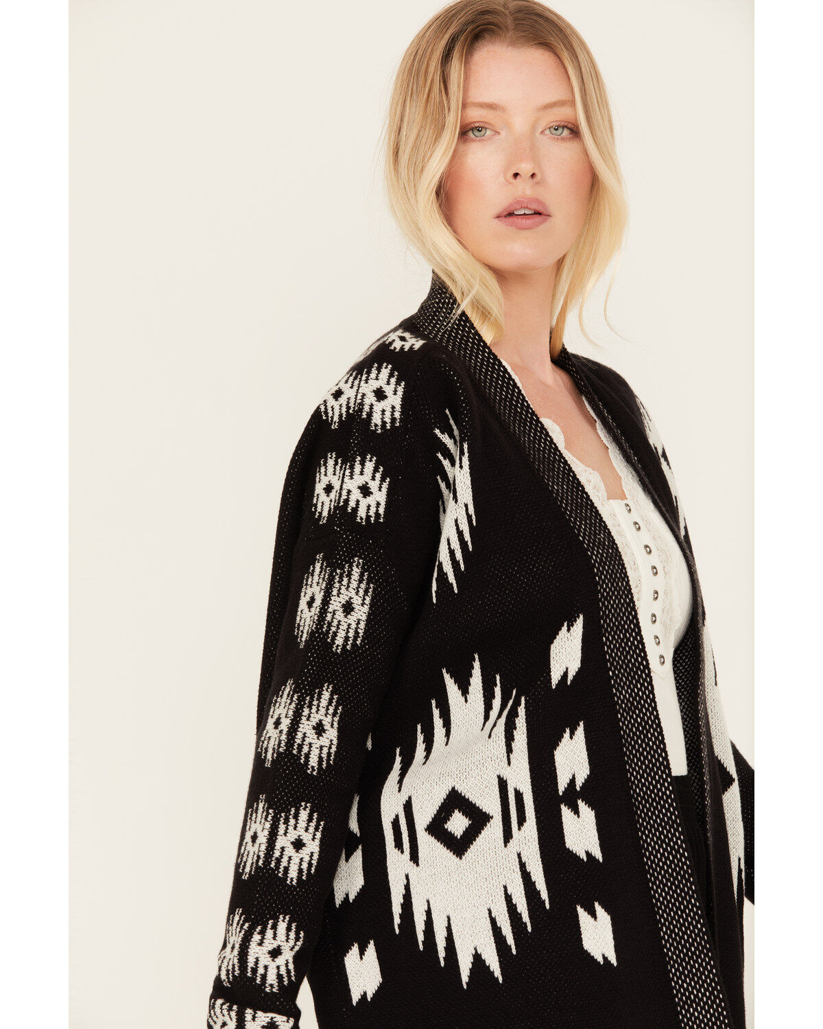 Idyllwind Women's Mamie Southwestern Print Cardigan