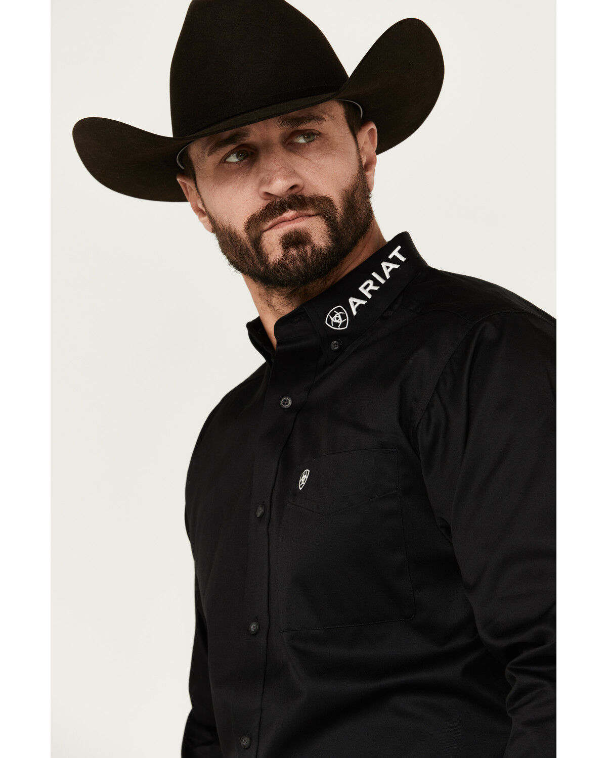 Ariat Men's Twill Fitted Team Mexico Solid Long Sleeve Button-Down Western Shirt