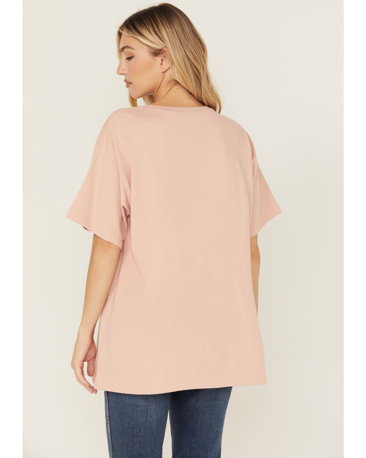 Wrangler Women's Lainey Wilson Short Sleeve Graphic Tee