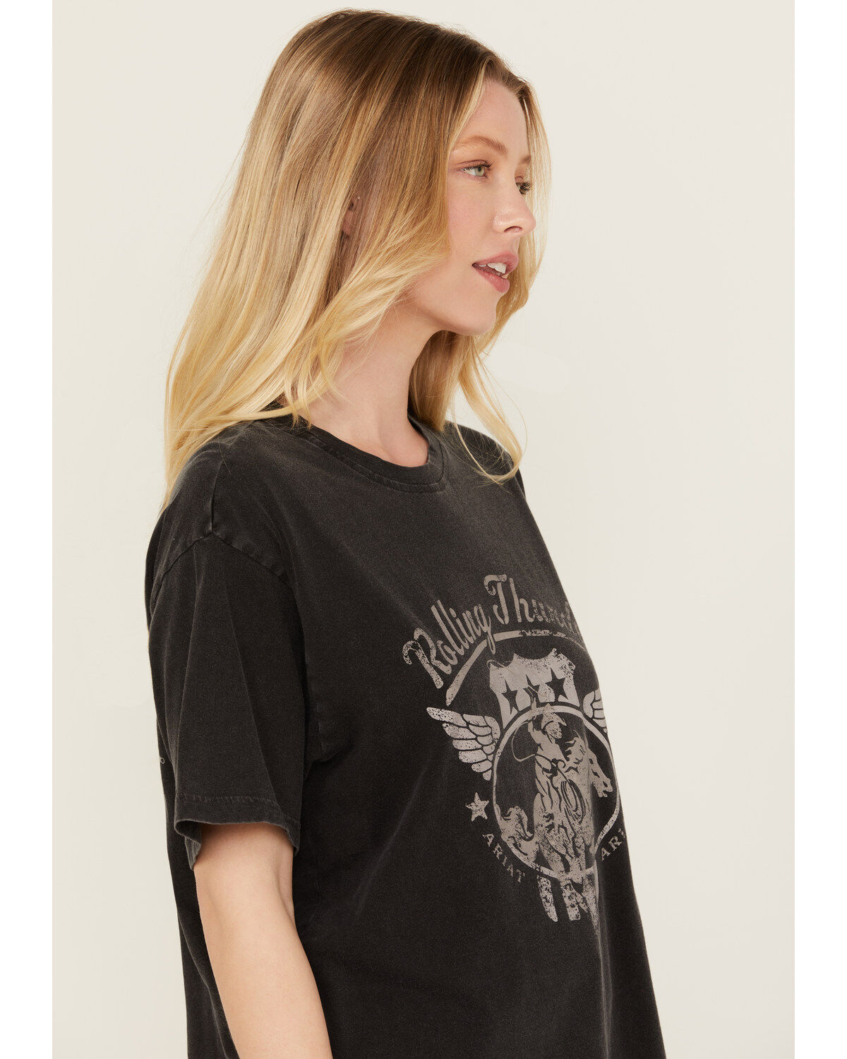 Ariat Women's Rolling Thunder Short Sleeve Graphic Tee
